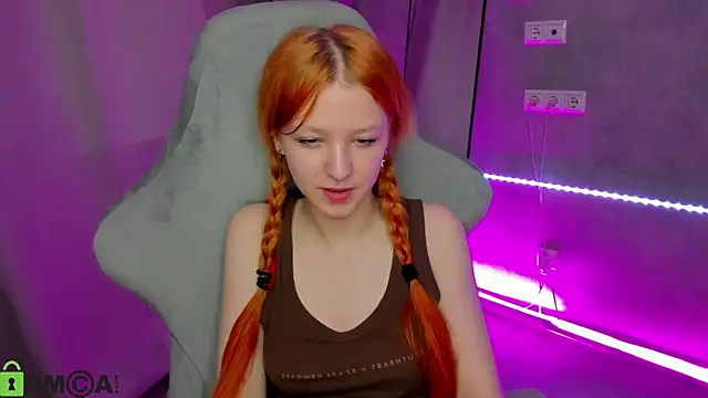 Emma Dusk online show from 05/20/26, 12:40