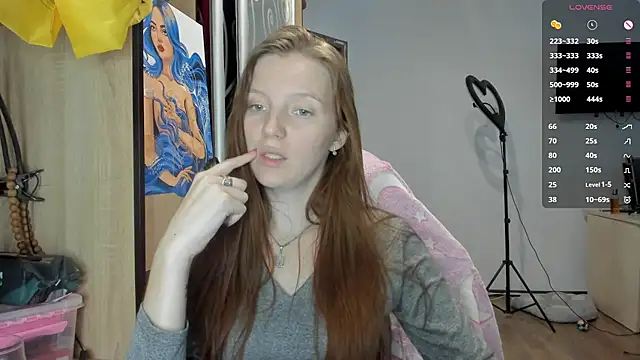 Snapshot of Mary_Blu chatting on 10/19/25, 10:51 Mary Blu online show from 10/19/25, 10:51