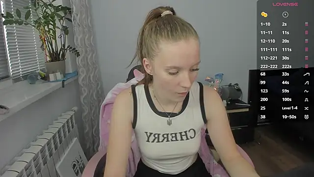 Mary Blu online show from 11/03/25, 07:46