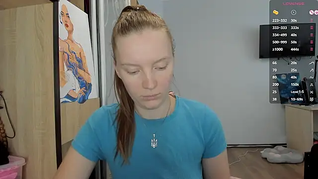 Snapshot of Mary_Blu chatting on 10/04/25, 07:54 Mary Blu online show from 10/04/25, 07:54