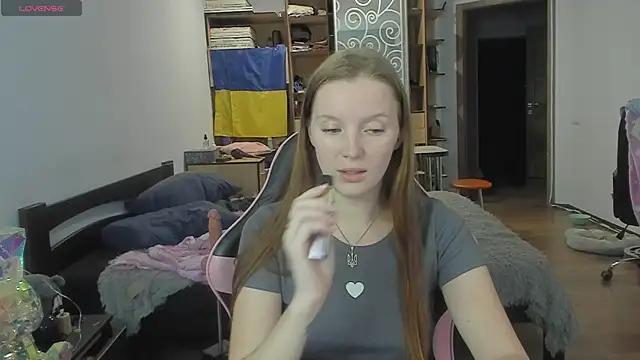 Mary Blu online show from 11/27/25, 04:18