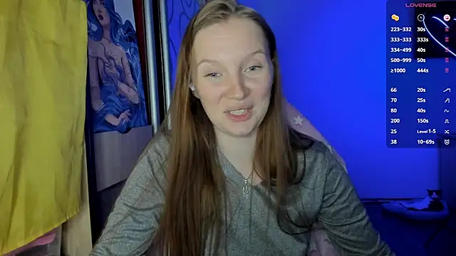 Snapshot of Mary_Blu chatting on 10/18/25, 10:45 Mary Blu online show from 10/18/25, 10:45