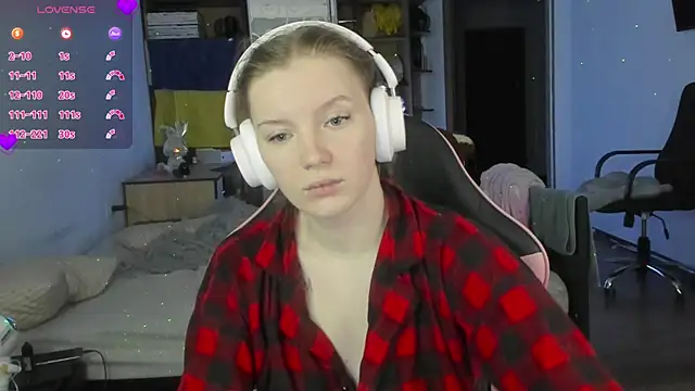 Mary Blu online show from 01/06/26, 03:10