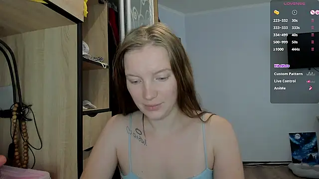 Snapshot of Mary_Blu chatting on 09/25/25, 08:31 Mary Blu online show from 09/25/25, 08:31