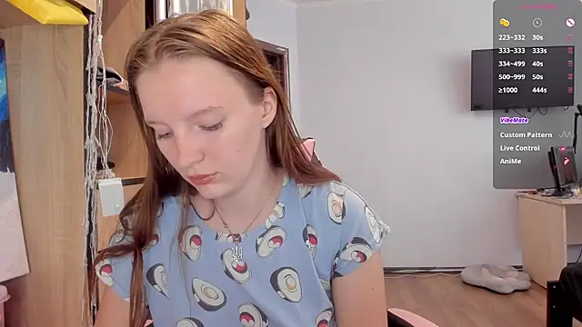 Snapshot of Mary_Blu chatting on 09/15/25, 07:42 Mary Blu online show from 09/15/25, 07:42