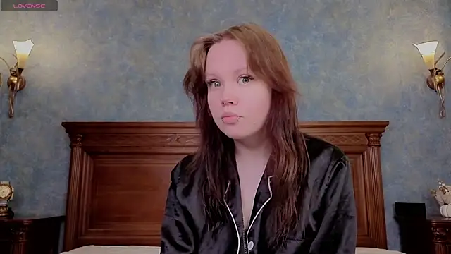 LeahAllsop online show from 06/02/26, 02:11