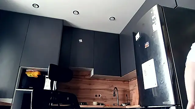 Snapshot of FreedaRiesinger chatting on 03/03/26, 07:15 FreedaRiesinger online show from 03/03/26, 07:15