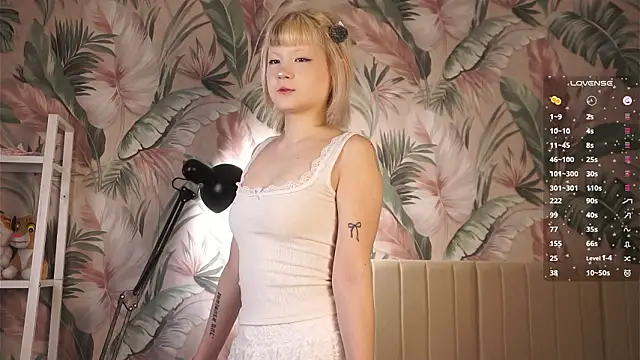 MarjoryHowlingwolf online show from 03/13/26, 05:07