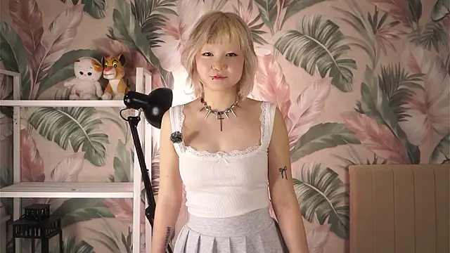 MarjoryHowlingwolf online show from 03/04/26, 05:10