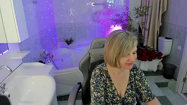 BettyGibsonn online show from 04/26/26, 01:47