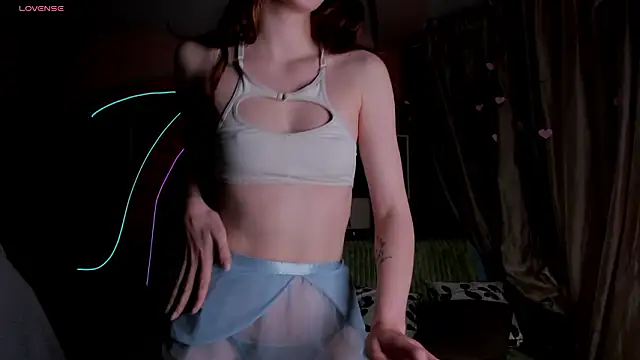 Luna Reid online show from 03/23/26, 04:23