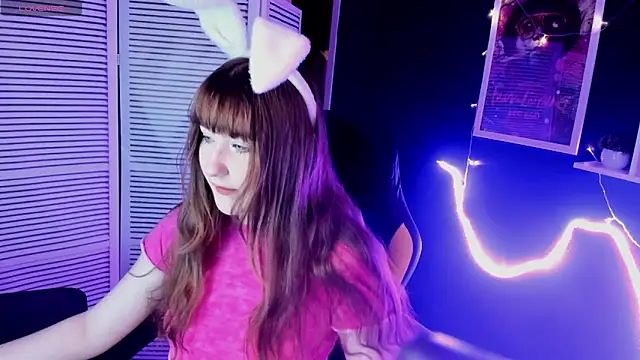 Snapshot of moonlight__67 chatting on 04/14/26, 11:37 moonlight 67 online show from 04/14/26, 11:37