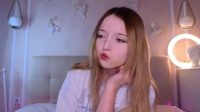 Snapshot of JillHolland chatting on 03/26/26, 09:18 JillHolland online show from 03/26/26, 09:18