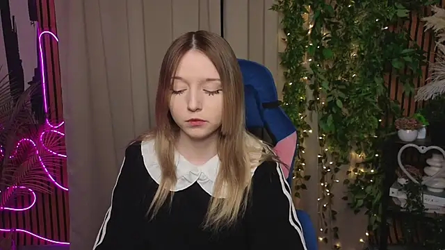 Snapshot of JillHolland chatting on 03/21/26, 11:25 JillHolland online show from 03/21/26, 11:25