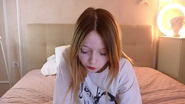 Snapshot of JillHolland chatting on 04/06/26, 11:33 JillHolland online show from 04/06/26, 11:33