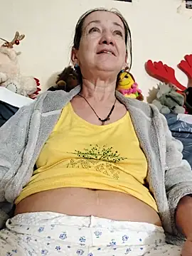 anayss17 online show from 04/10/26, 05:31