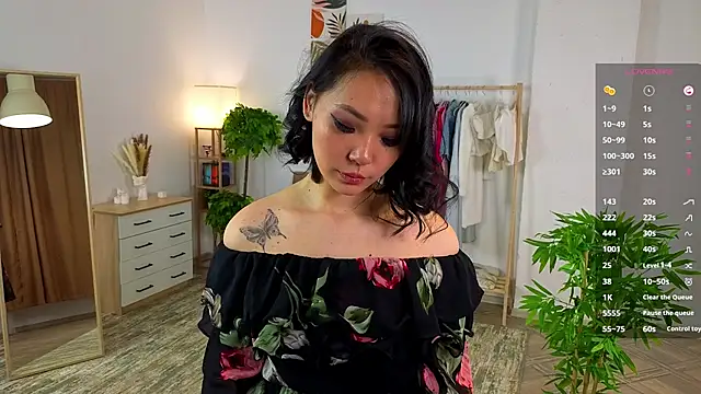 SuzySult online show from 03/14/26, 03:07