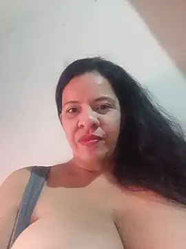 lapatronav2026 online show from 06/06/26, 12:43
