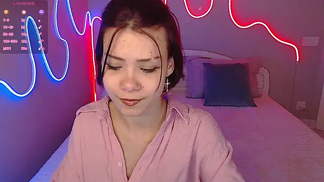 llittle-peachh online show from 04/07/26, 07:59