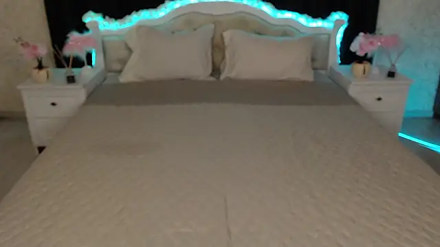 llittle-peachh online show from 03/02/26, 05:42