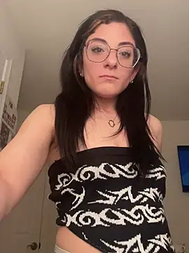 Mariyyumyums online show from 04/18/26, 04:26