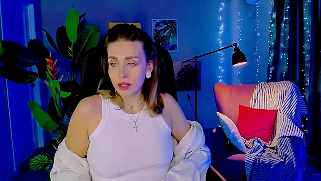 Snapshot of MonicaRiley chatting on 03/13/26, 12:10 MonicaRiley online show from 03/13/26, 12:10