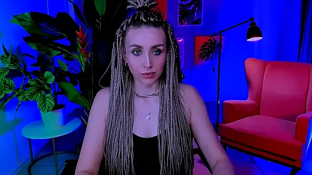 Snapshot of MonicaRiley chatting on 05/12/26, 12:44 MonicaRiley online show from 05/12/26, 12:44