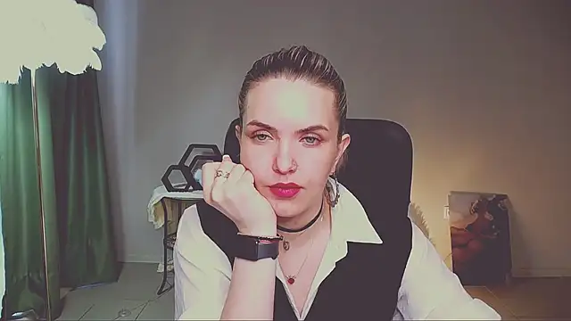 Snapshot of AliceSmite chatting on 05/26/26, 11:08 AliceSmite online show from 05/26/26, 11:08