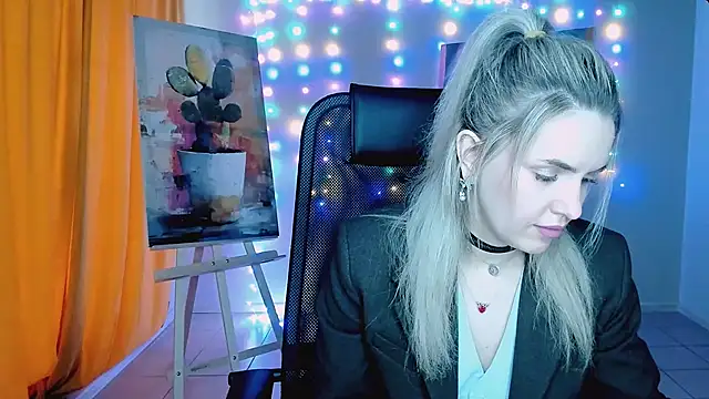 Snapshot of AliceSmite chatting on 05/29/26, 11:38 AliceSmite online show from 05/29/26, 11:38