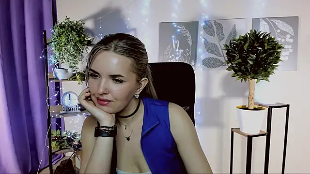 Snapshot of AliceSmite chatting on 03/29/26, 11:56 AliceSmite online show from 03/29/26, 11:56