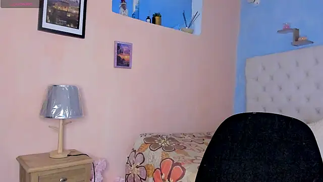 Snapshot of rosi_cooper chatting on 07/11/26, 11:21 rosi cooper online show from 07/11/26, 11:21