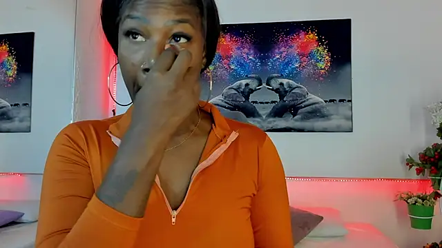 Snapshot of rosi_cooper chatting on 05/17/26, 10:48 rosi cooper online show from 05/17/26, 10:48