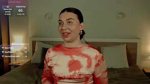 HermioneMoon online show from 04/19/26, 06:10