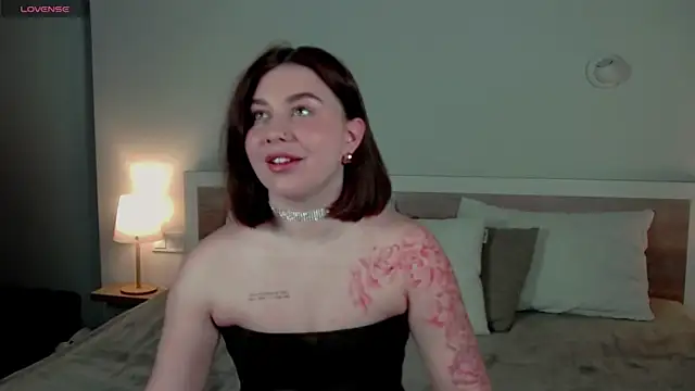 HermioneMoon online show from 03/30/26, 04:19