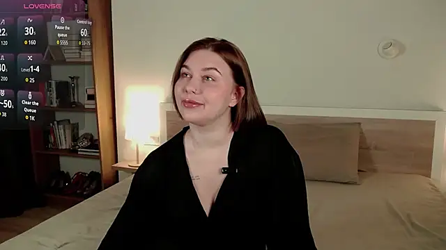 Snapshot of HermioneMoon chatting on 07/01/26, 10:37 HermioneMoon online show from 07/01/26, 10:37
