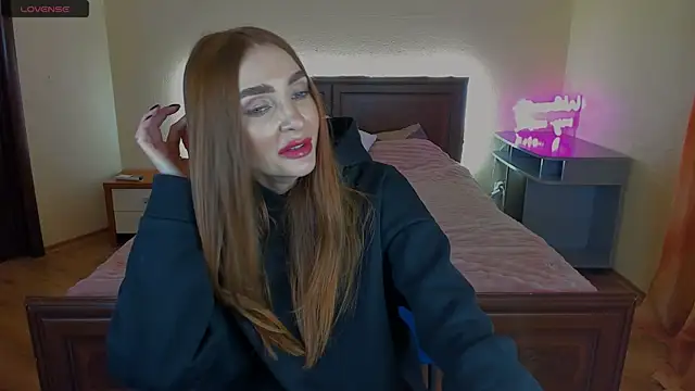 Snapshot of foxy_lisa1 chatting on 03/03/26, 03:19 foxy lisa1 online show from 03/03/26, 03:19