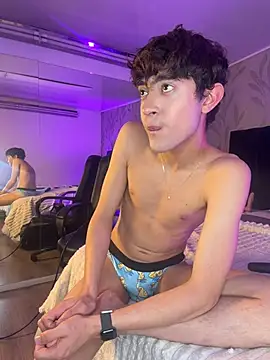 MatthewMoore  online show from 04/01/26, 12:13