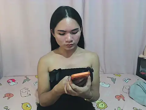 Snapshot of rainexox1 chatting on 04/19/26, 12:06 rainexox1 online show from 04/19/26, 12:06