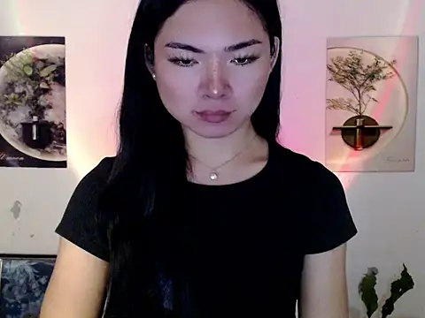 Snapshot of rainexox1 chatting on 05/16/26, 04:28 rainexox1 online show from 05/16/26, 04:28