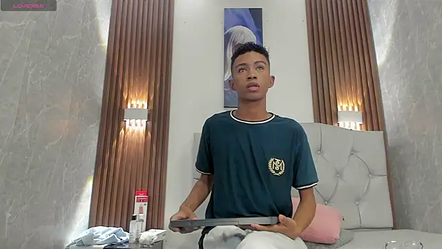 patrick lovee online show from 04/07/26, 01:46