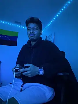 usrrnamemejs online show from 03/03/26, 05:03