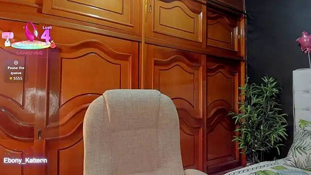 ebony katterin online show from 04/15/26, 11:27