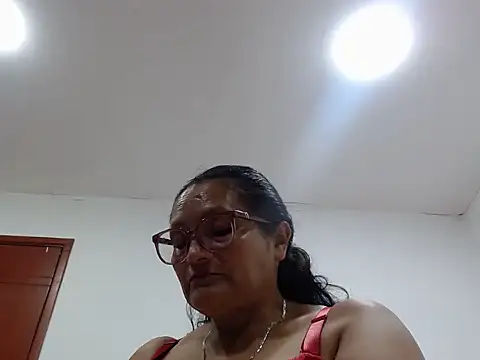 Snapshot of _BellaNocturna chatting on 05/29/26, 03:23 BellaNocturna online show from 05/29/26, 03:23