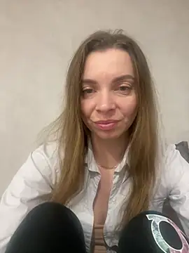 Luna2547 online show from 03/03/26, 08:49