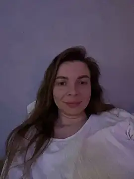 Luna2547 online show from 03/31/26, 06:21