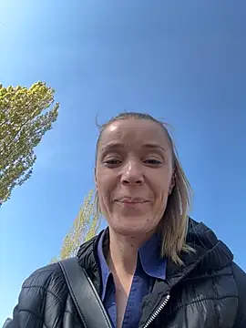 MONICANIX online show from 04/16/26, 01:12