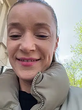 MONICANIX online show from 04/25/26, 10:29