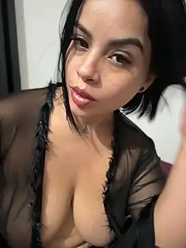 Snapshot of AriannaSmyth chatting on 06/14/26, 10:38 AriannaSmyth online show from 06/14/26, 10:38