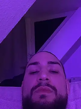 Snapshot of Jaro145 chatting on 03/02/26, 06:15 Jaro145 online show from 03/02/26, 06:15