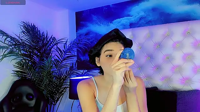 Snapshot of Valentiina_Foxx chatting on 07/14/26, 09:58 Valentiina Foxx online show from 07/14/26, 09:58